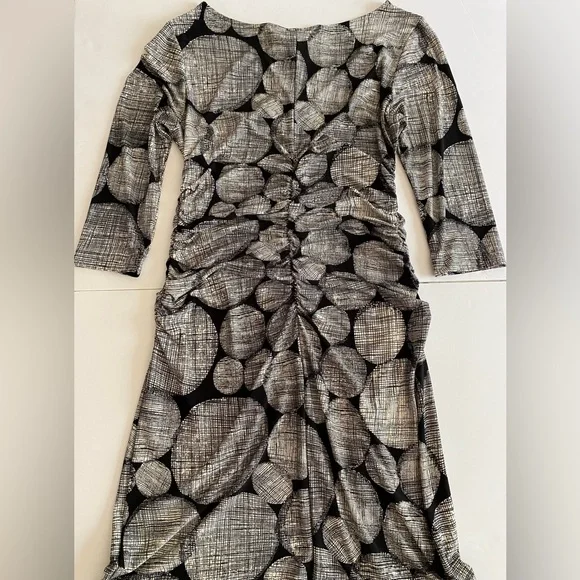 Kamala Kulture Body Fitting Dress - Picture 4 of 7